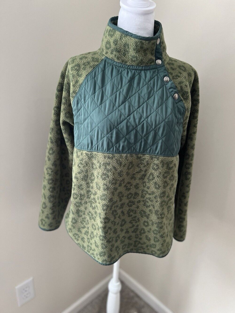 J Crew Green Leopard Print Snap Fleece Pullover Sweatshirt Jacket Women's Small